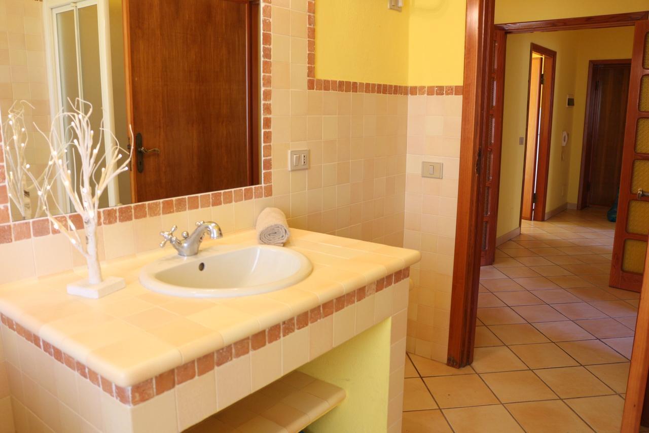 Residence Ponente Санта-Тереза-Галлура Экстерьер фото